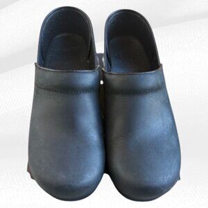 Dansko Professional Oiled Black Clogs 39 EU 8.5-9 US APMA Approved Like New